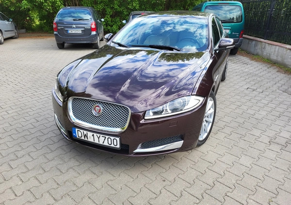 Jaguar XF cena 58000 przebieg: 125000, rok produkcji 2014 z Wrocław małe 29